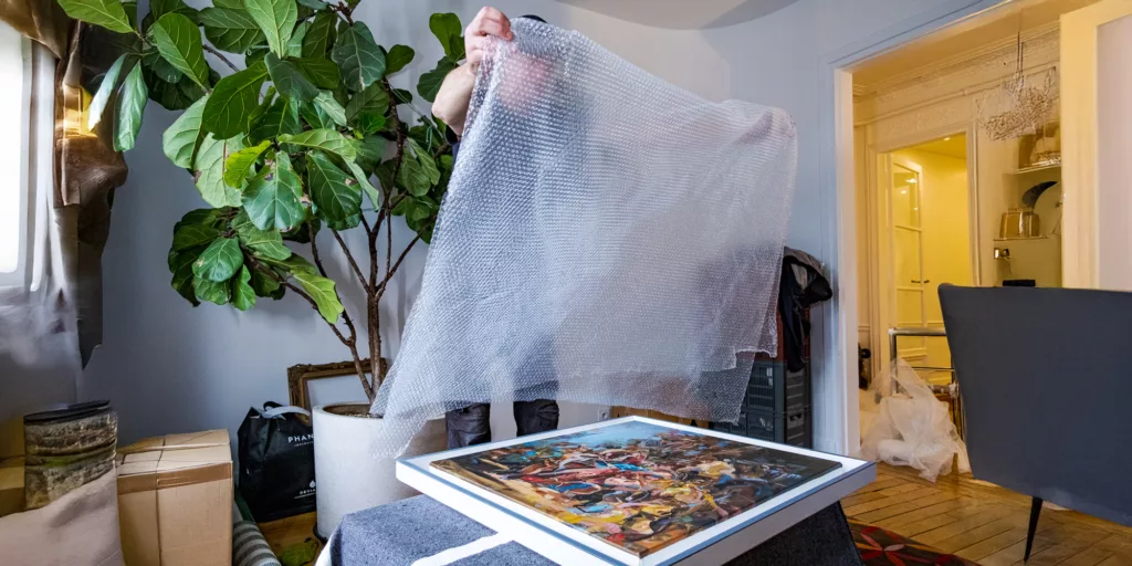 emballer une oeuvre d'art